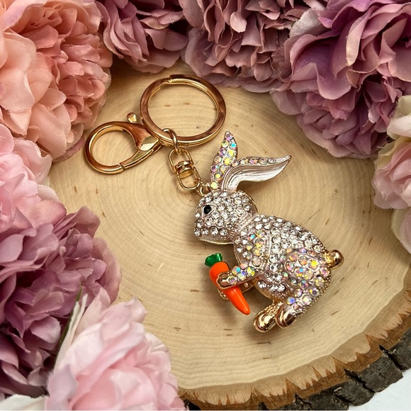 Silver Crystal Bunny Rabbit with Carrot Keychain Charm - Picture 5 of 16